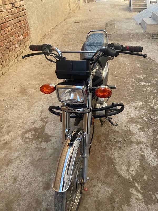 all genuine bike all parts new installed full new bike 1