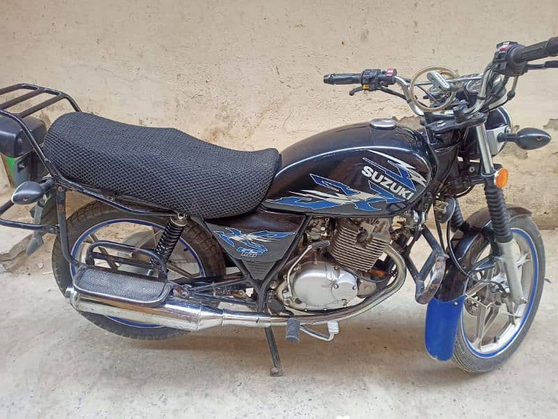 Suzuki 150 SE Used Like New 5