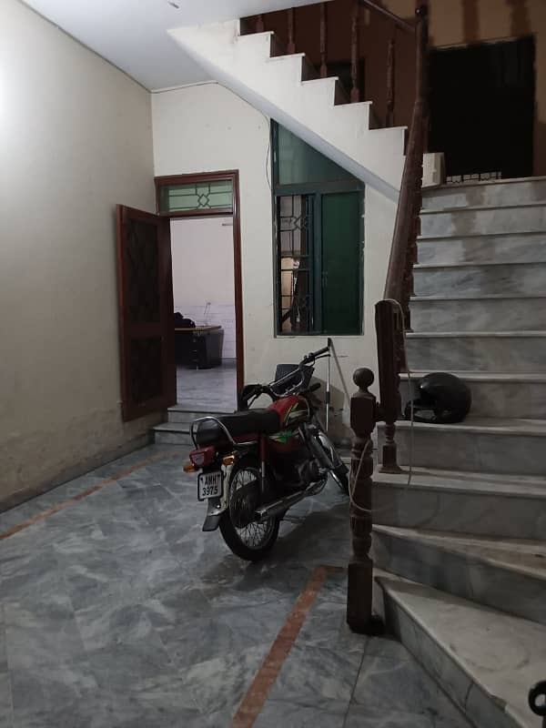 16 MARLA CORNER LOWER PORTION BACHULARS + SILENT OFFICE FOR RENT IN JOHAR TOWN LAHORE 13