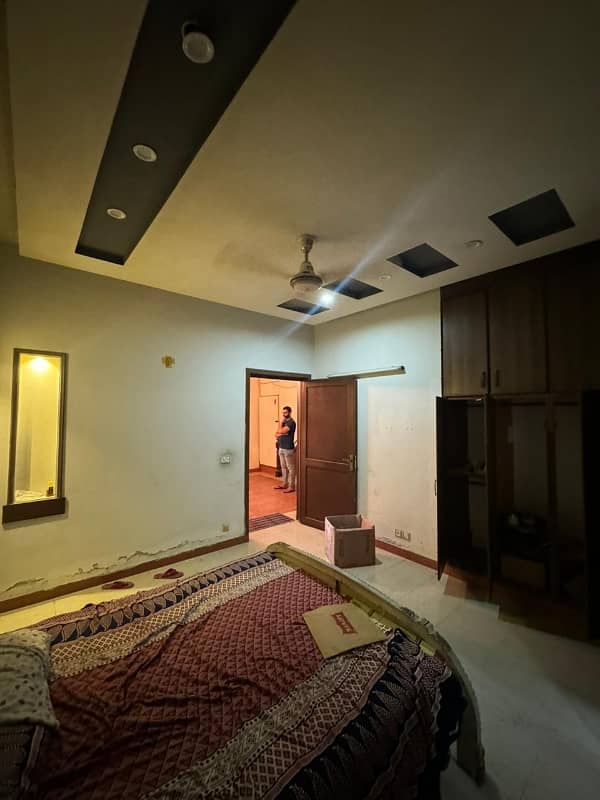 05 MARLA LOWER PORTION FOR RENT IN JOHAR TOWN LAHORE 2