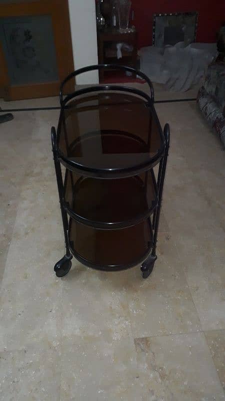 Tea trolley 1