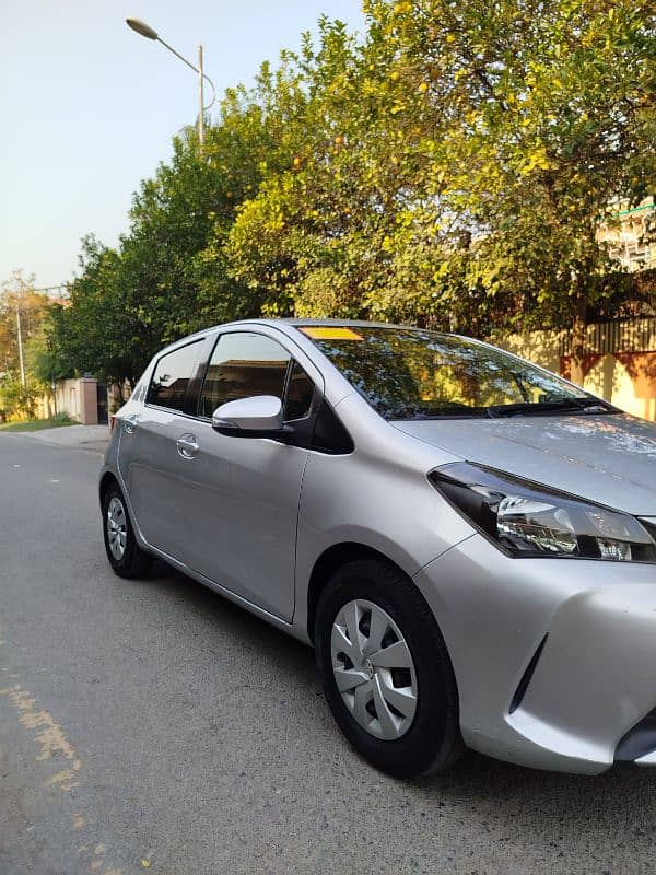 Toyota Vitz 2016 3