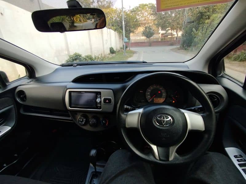 Toyota Vitz 2016 12