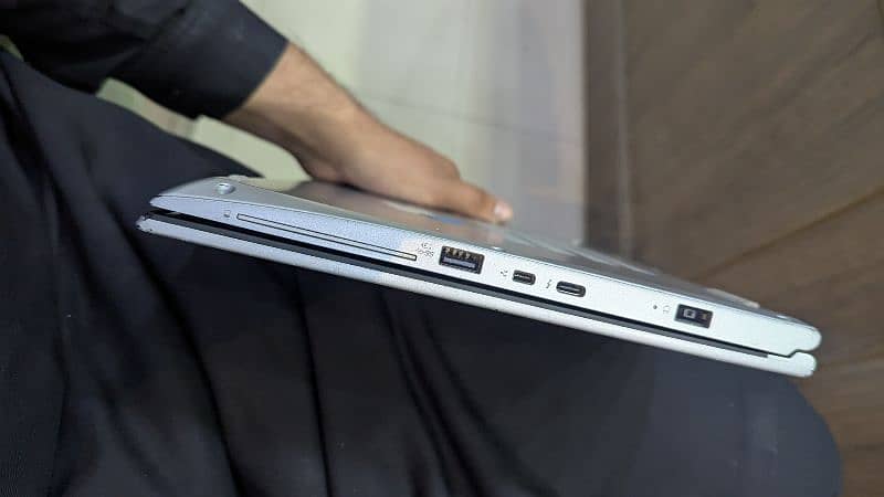 Lenovo yoga 370 1