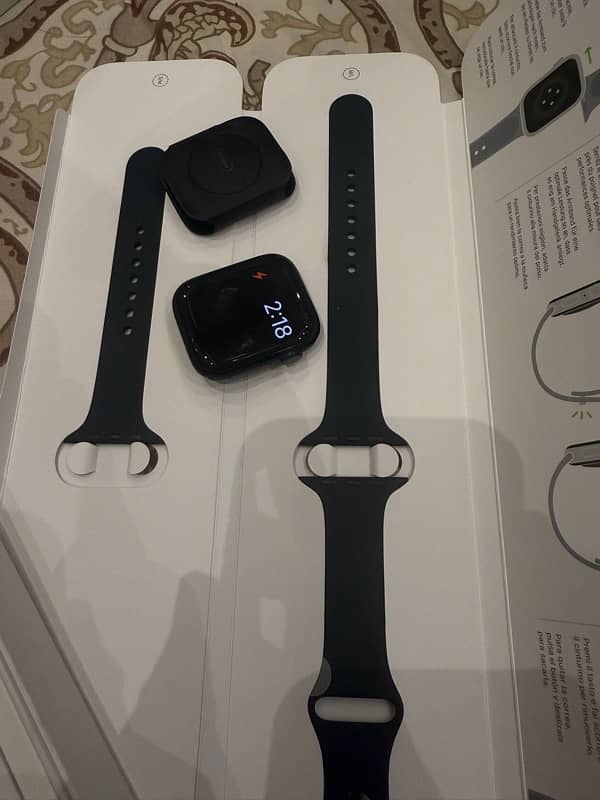 Apple Watch Series 8 45mm Aluminium GPS Midnight 2