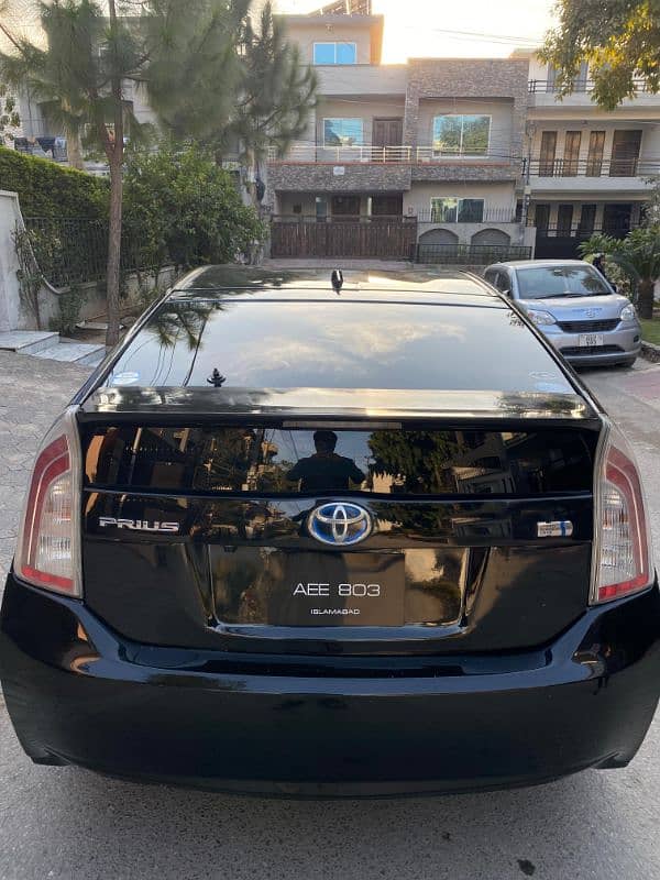 Toyota Prius 2012 5