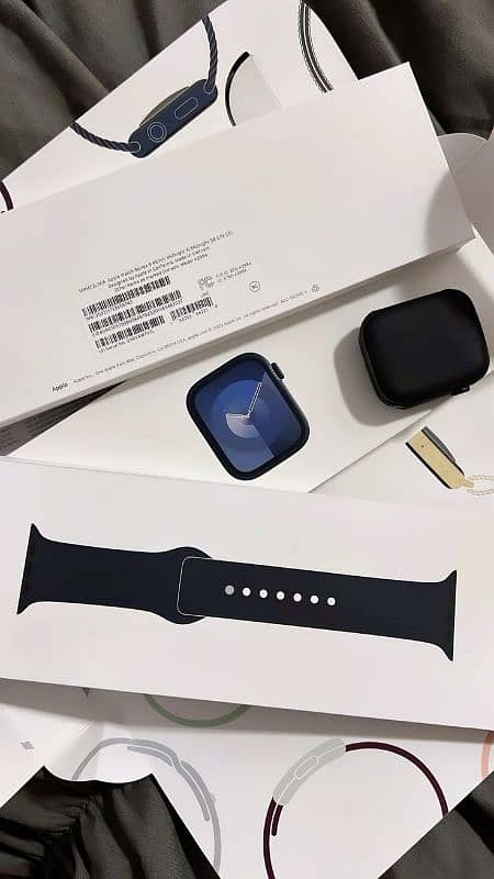 Apple Watch Series 7 45mm 3