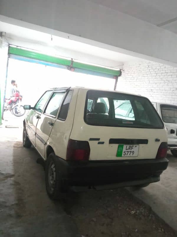 Fiat Uno Model 2002 good condition cell/03334326617 1