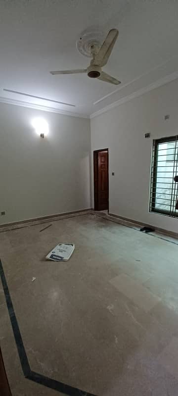 14marla 3beds DD TV lounge kitchen attached baths Brand New upper portion for rent in G 14 4 islamabad 5