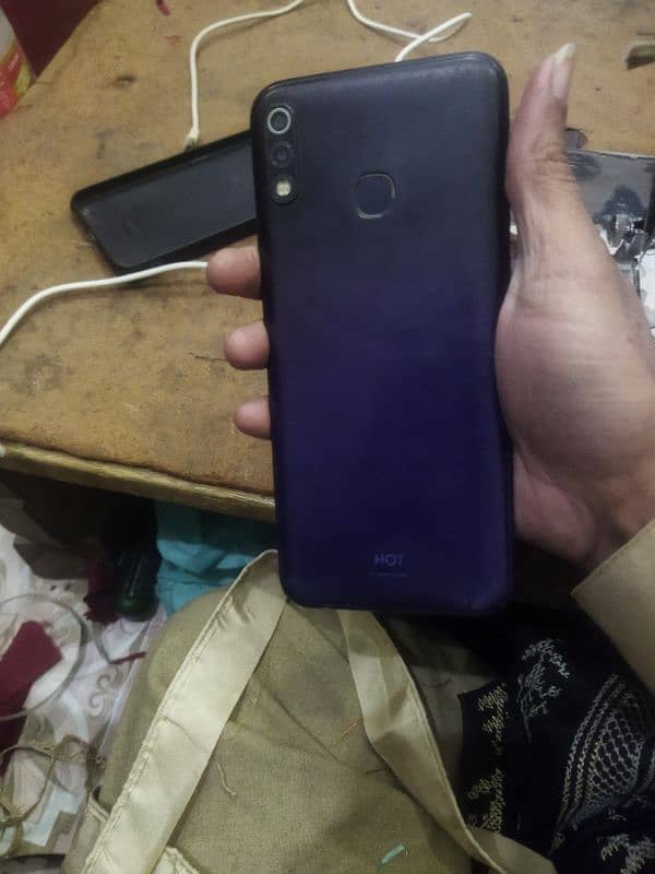 Infinix Hot 8 2