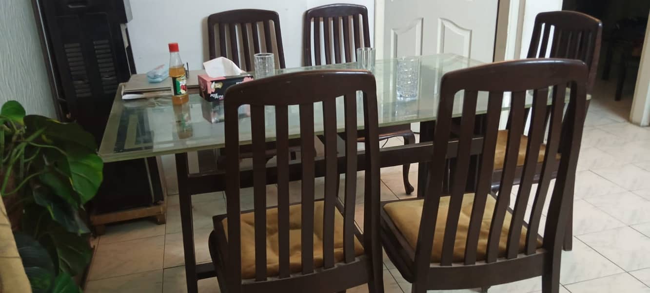 6 Seater Dinning Table for sale 2