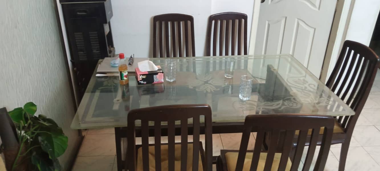 6 Seater Dinning Table for sale 3