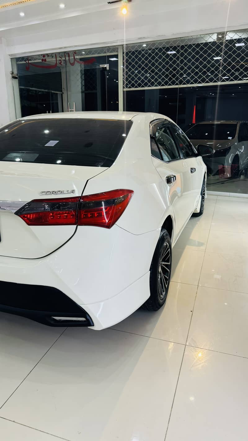 Toyota Corolla GLI 2020 4