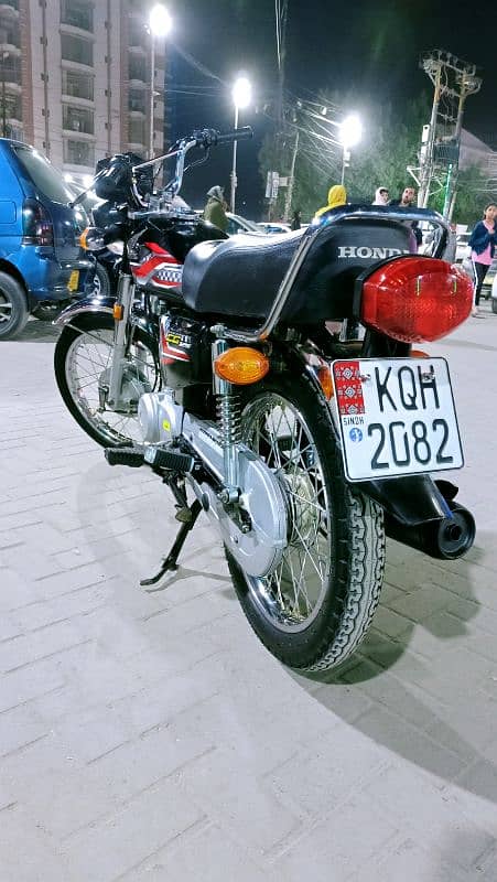 Honda CG-125 2024 Model Karachi num 1st owner Genuine condition 10/10 7