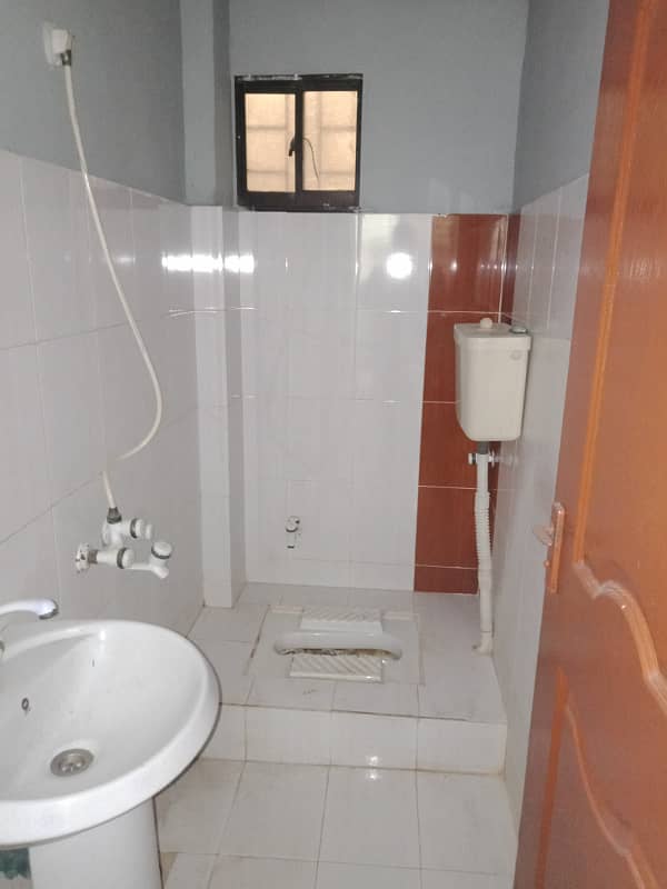 2 Bed Lounge Flat For Sale 11