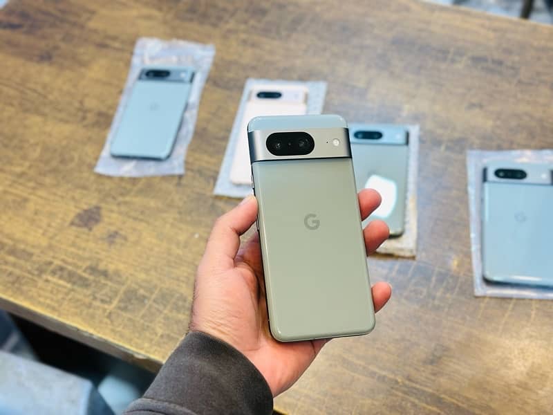 Google Pixel 8 (8/128) Brand New Stock PTA Approved 3