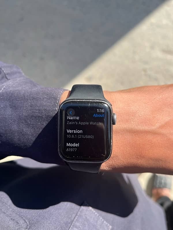 Apple watch series 4 0