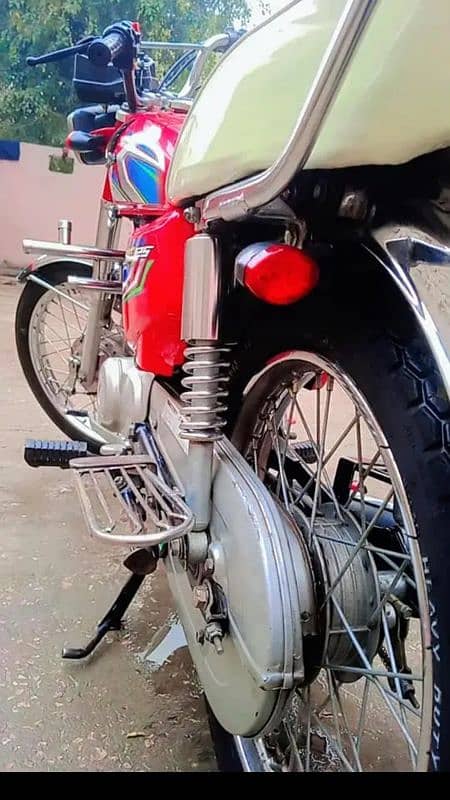 125 honda  2022 mode 23 shap peshwar reg 8