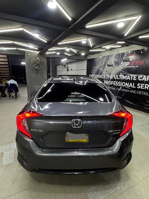 Honda Civic 2019 (03303796813) 1