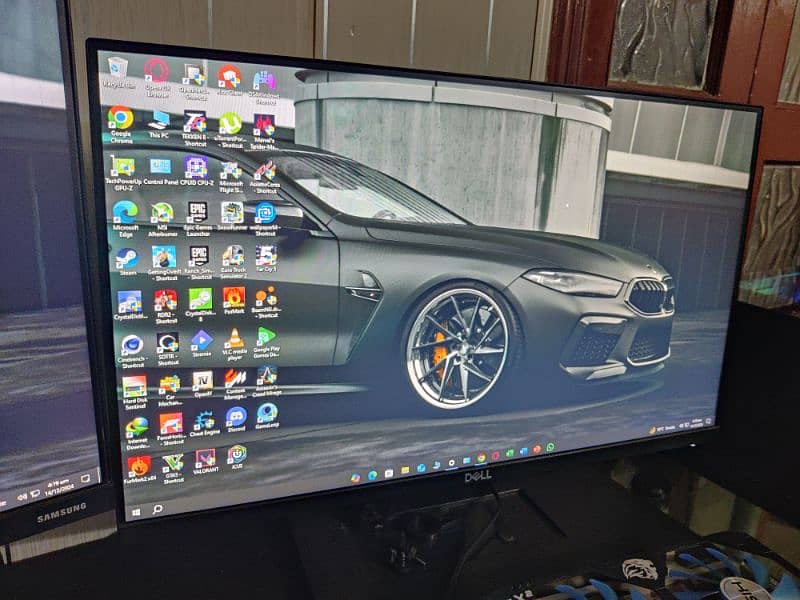 Monitor Dell 22 Inch IPS Borderless LED 2