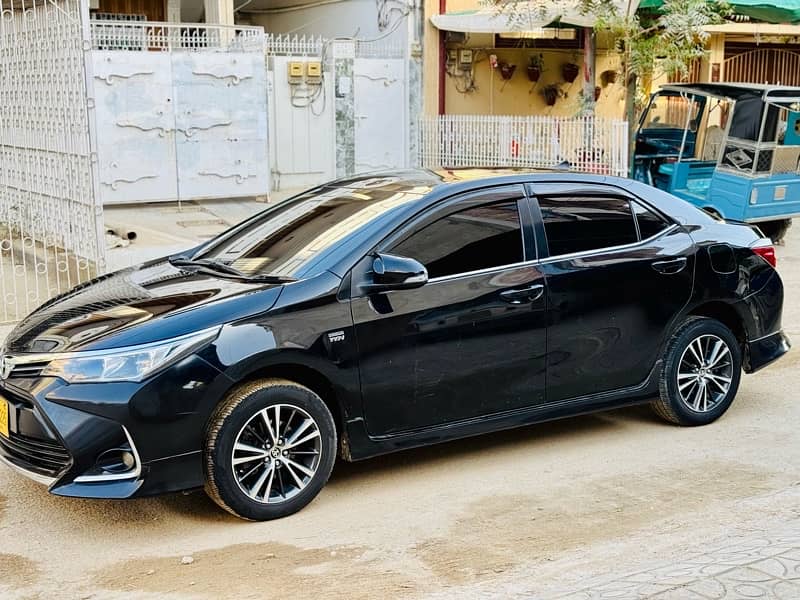 Toyota Corolla Altis 2018 4