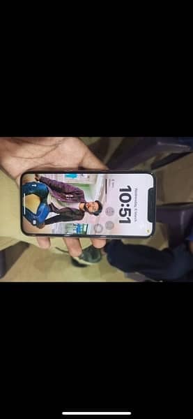 256GB PTA approve iPhone 11 Pro 3