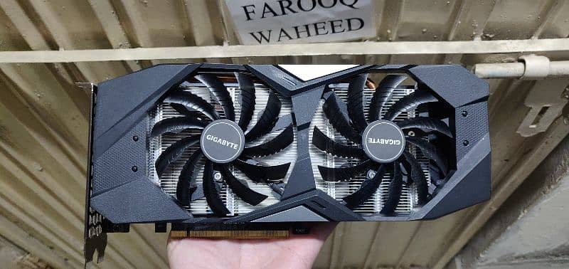 Gigabyte Nvidia RTX 2070 dual windforce 8GB gaming graphics card GPU 0