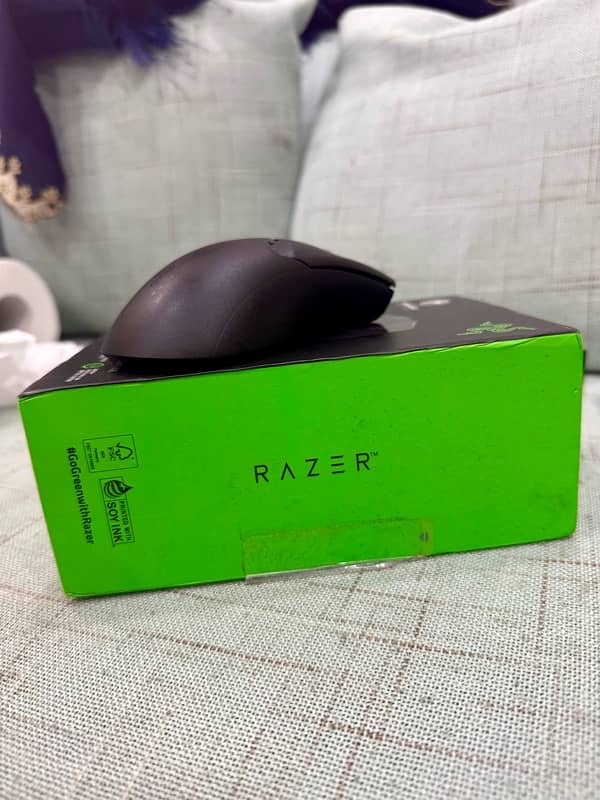 Razer Viper V2 Pro 4