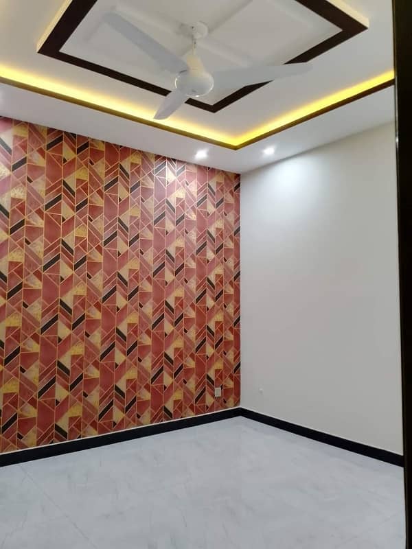 Rawalpindi Bahria Town phase8 7 Marla ground portion for rent gas available 0