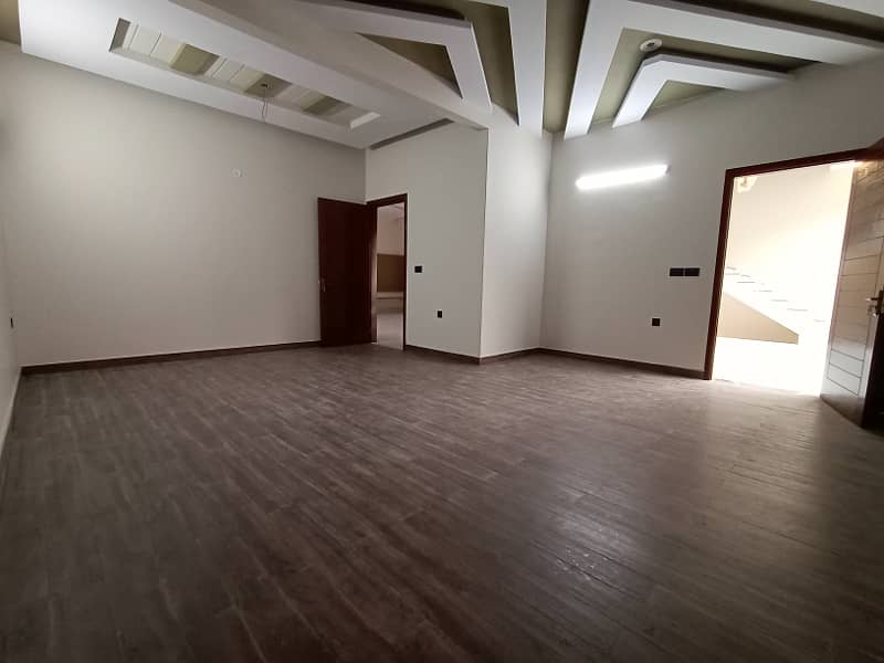 DIRECT OWNER BRAND NEW 240 Yards G+1 Bungalow For SALE In BLOCK 3 GULSHAN-E-IQBAL, Gulshan Chowrangi 4