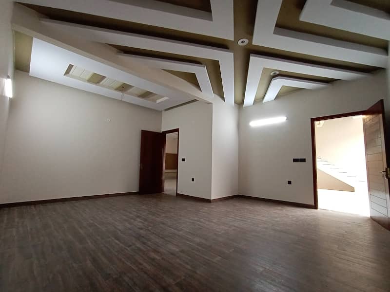 DIRECT OWNER BRAND NEW 240 Yards G+1 Bungalow For SALE In BLOCK 3 GULSHAN-E-IQBAL, Gulshan Chowrangi 5