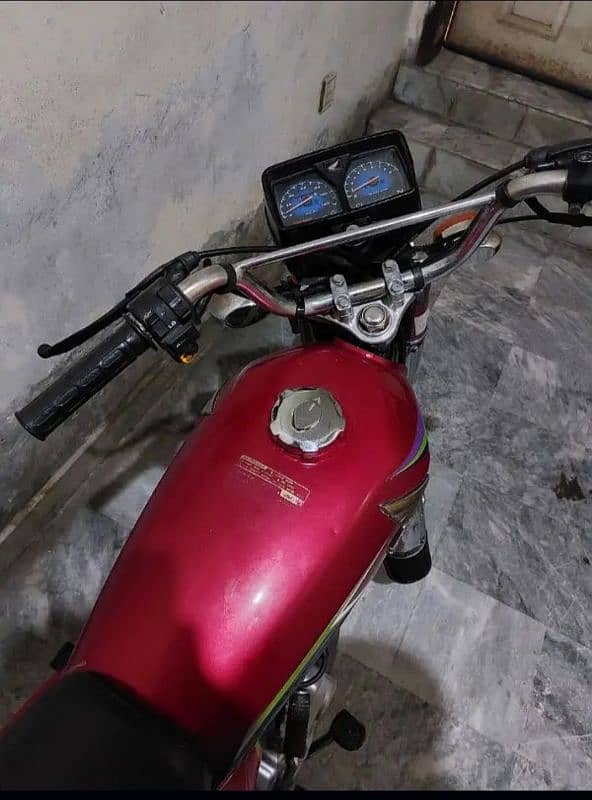 Honda 125 (Modal 2017) urgent sale 2