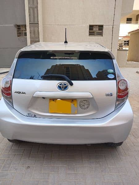 Toyota Aqua 2014 registered is available for sale 8