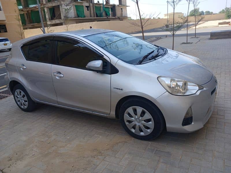 Toyota Aqua 2014 registered is available for sale 9