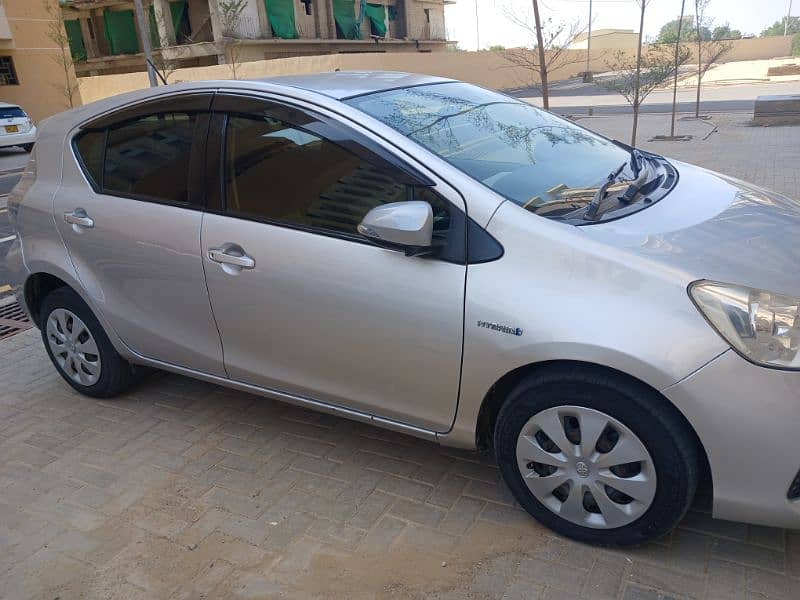 Toyota Aqua 2014 registered is available for sale 10