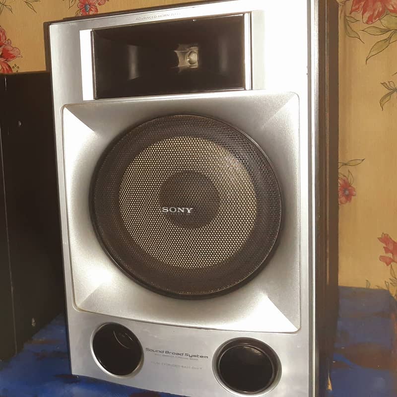 Sony sound  Deck model GNV99d 2