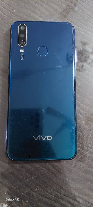 vivo y 15 8/10 1