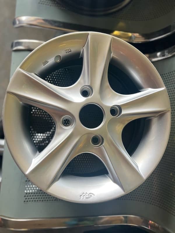 Orignal SH 13’inch alloy rims 1