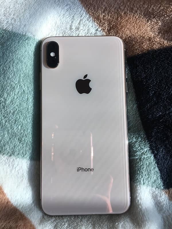 iPhone XS Max 10/10 ( exchange possible ) 0