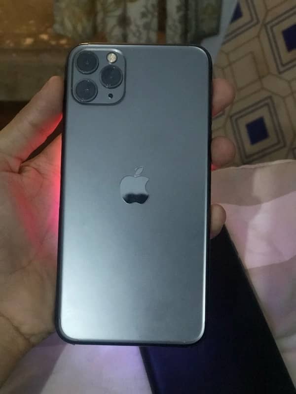 iPhone 11 Pro Max 0