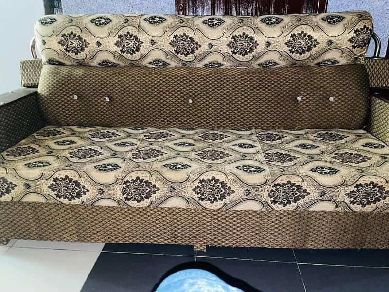 Used 5 seater sofa sets for sale in excellent condition 5