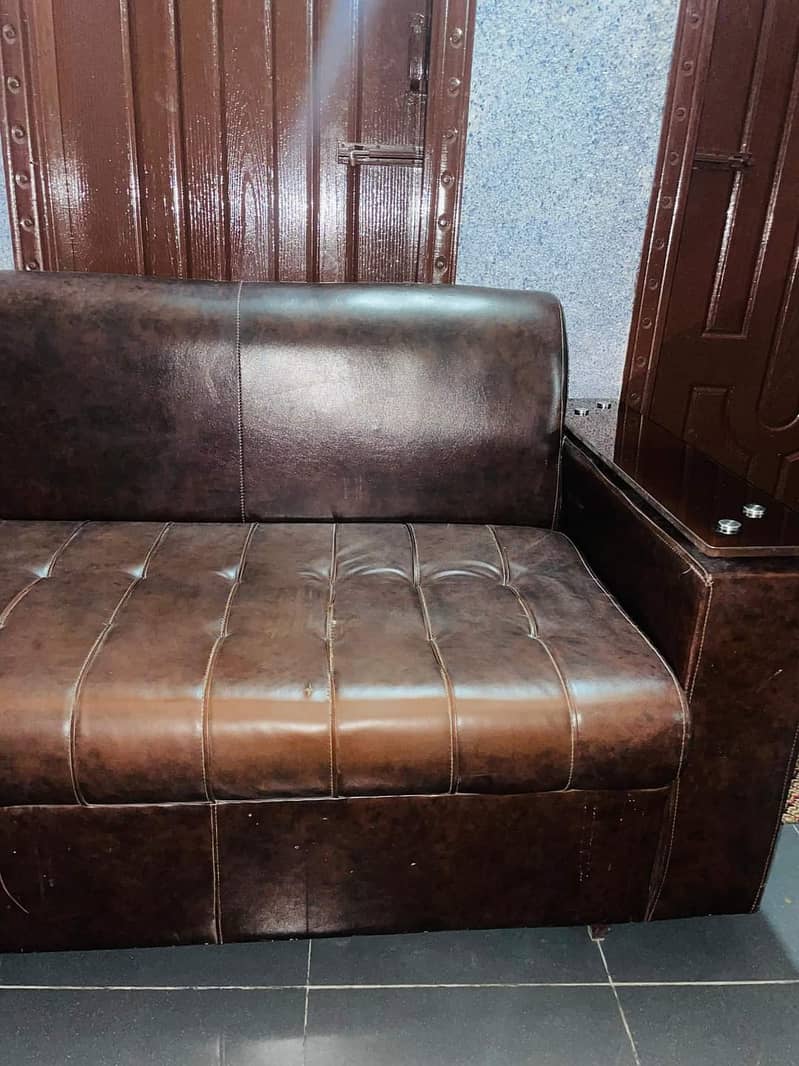 Used 5 seater sofa sets for sale in excellent condition 8