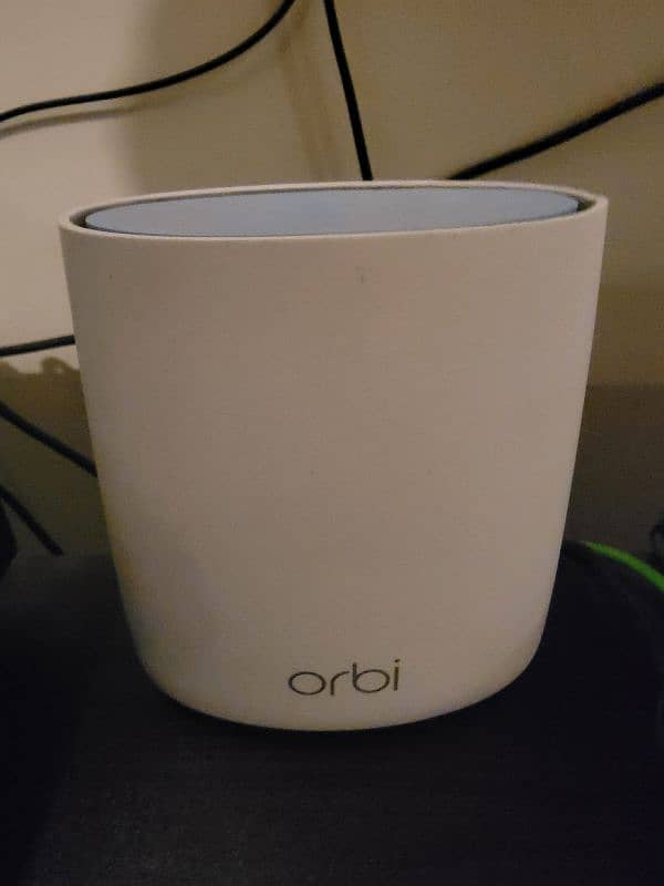 Wifi Mesh Netgear Orbi RBR20 with 2 x satellites 0