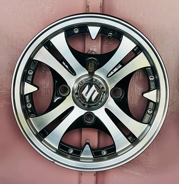 12’ inch used alloy rims 0