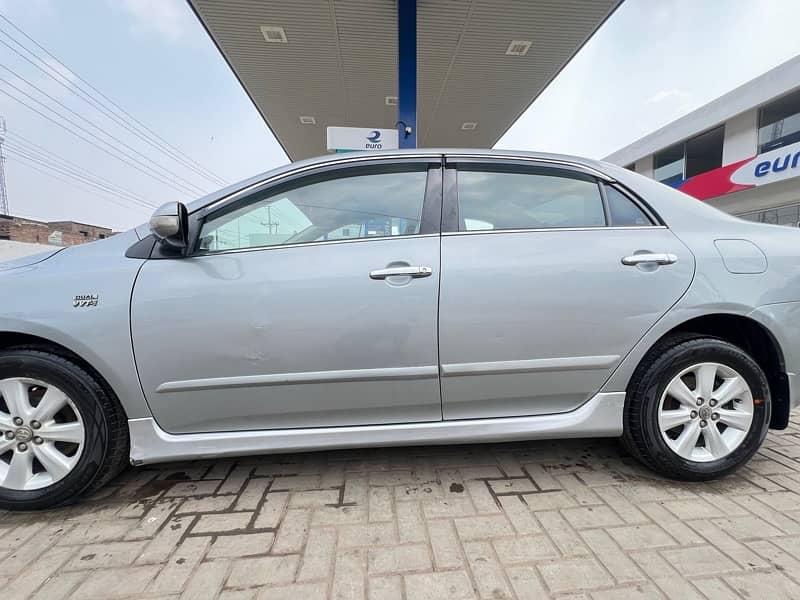 Toyota Altis Grande 2012 3