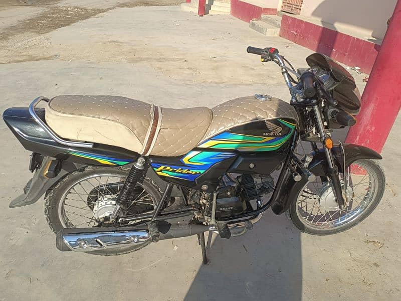 Honda pridor 100 cc 4