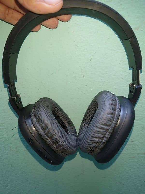 Boost Headphones 0