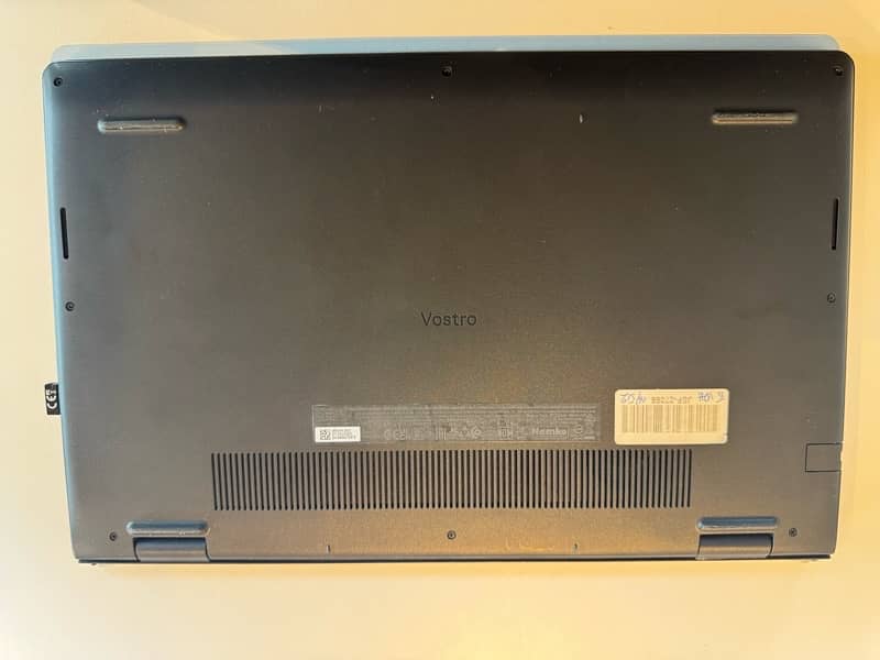 Dell Vostro 3520 I5-12th gen 0