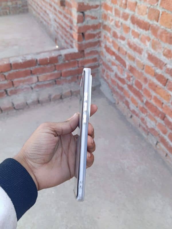 Infinix hot 50 pro plus (13+256) 2