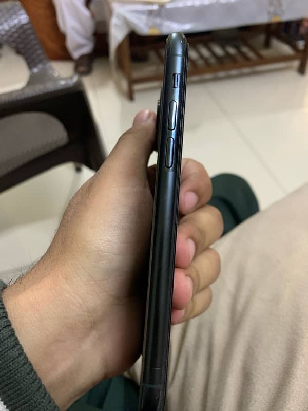 I IPhone 11 PTA approved 3